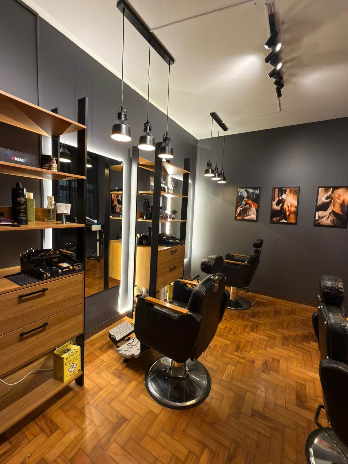 Barbearia Care For Men - Ambiente Sofisticado
